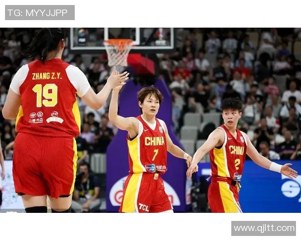 四川女篮与东莞女篮激战正酣谁将赢得这场巅峰对决的荣耀与胜利